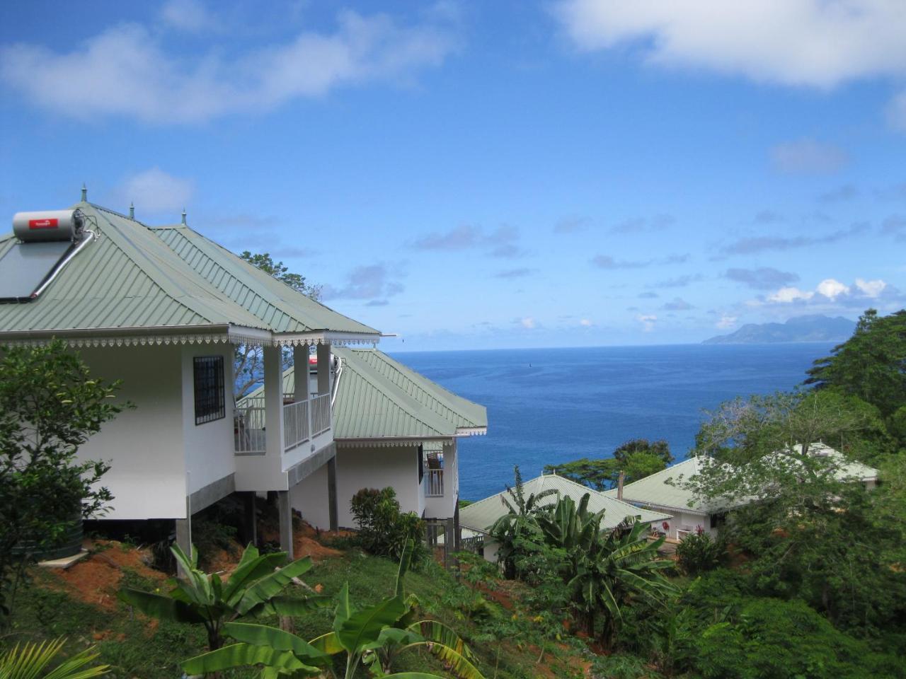 Chepsted Chalets * Гласи
